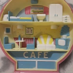 Vintage Polly Pockets Blue Bird with 1 miniature polly